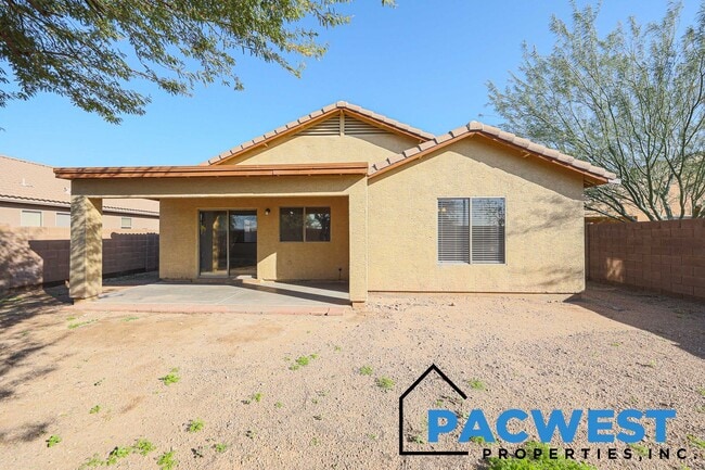 Building Photo - Desirable Coldwater Springs Neighborhood!