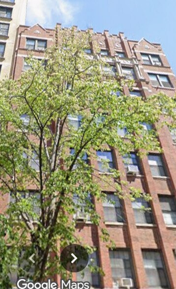 Building Photo - 429 W Wellington Ave