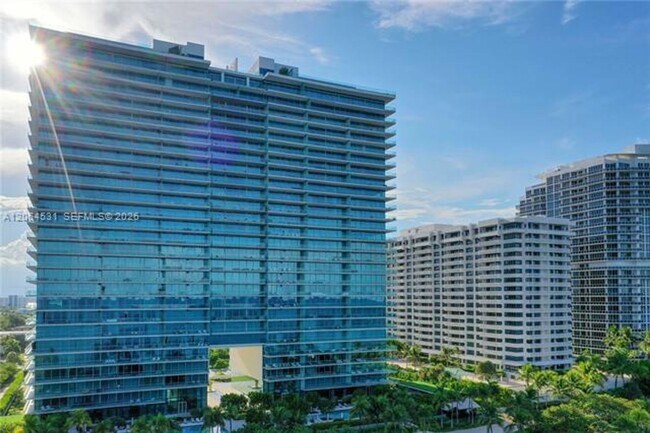 Building Photo - 10201 Collins Ave