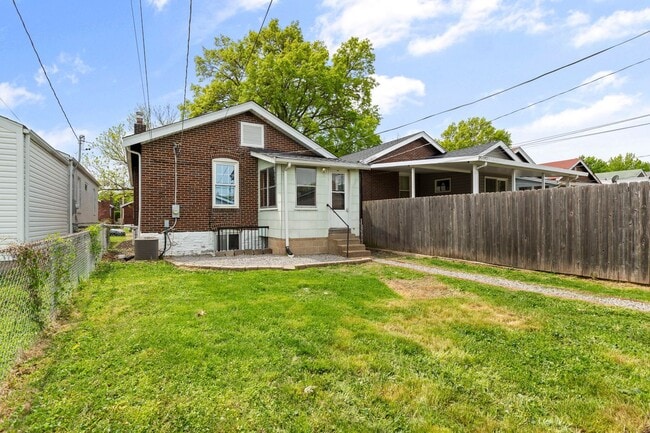 Building Photo - 4011 McDonald Ave