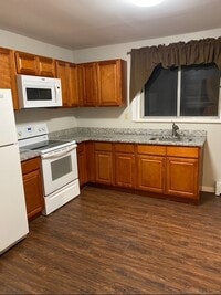 Building Photo - 405 West St