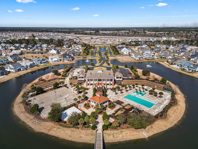 Building Photo - Crystal Water Home