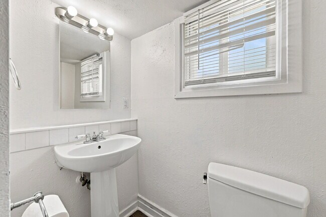 Building Photo - $1,595.95 with $300 Off The First Month's Rent, 2 Beds - 1 Bath, Duplex in Denver with Window A/C!
