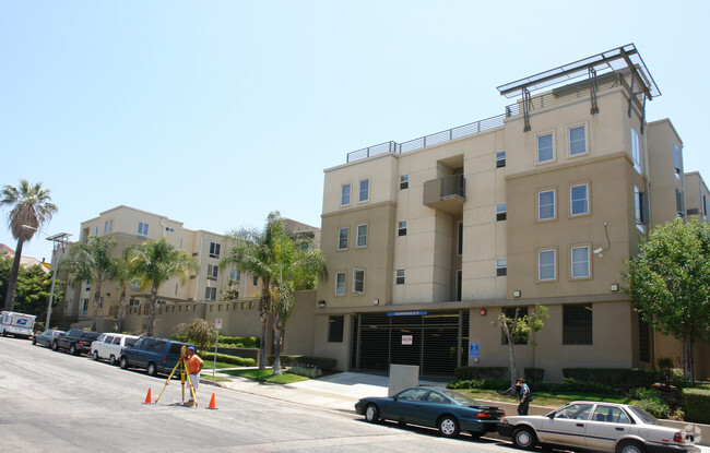 Building Photo - Wilshire Courtyard