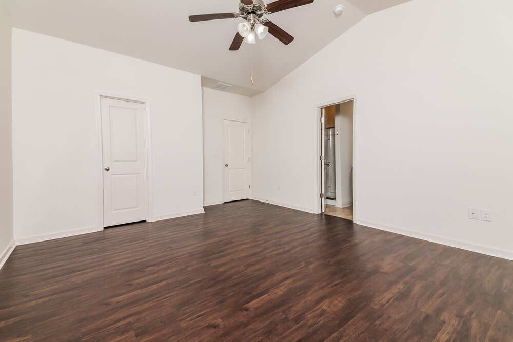 Building Photo - 78 N Great White Way