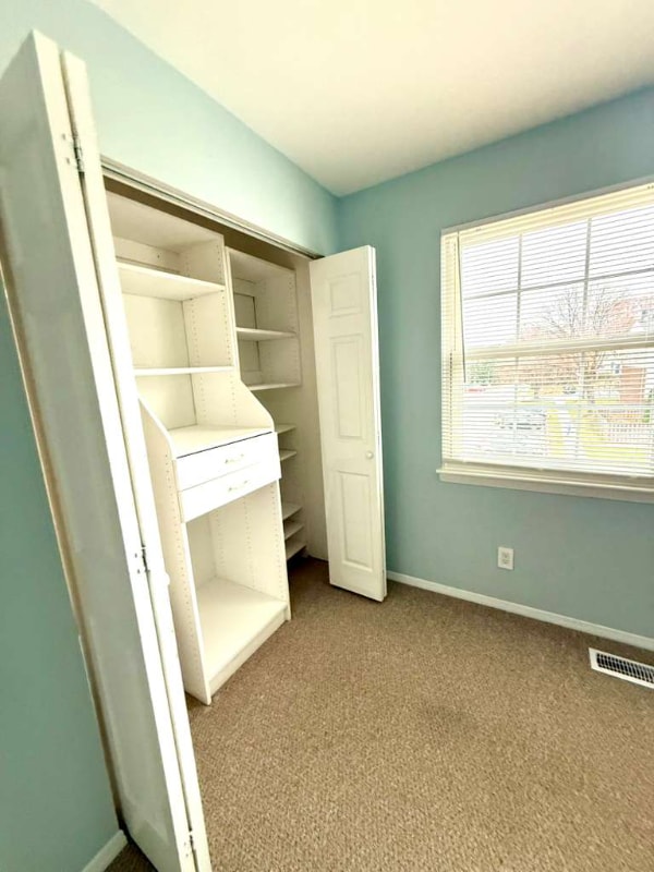 Building Photo - 315 Hometown Way