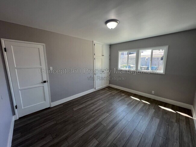 Building Photo - 13717 Yukon Ave