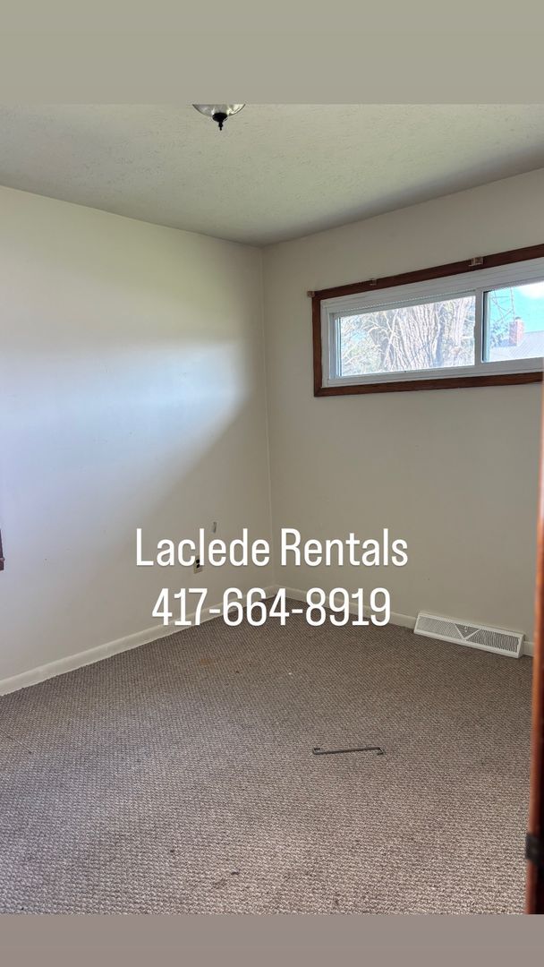 Building Photo - 2 Bed / 1 Bath home for rent