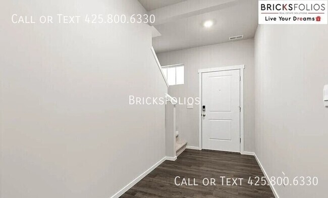 Building Photo - Puyallup's Serene Sanctuary: Experience th...
