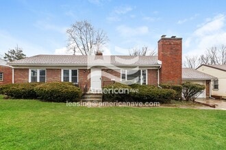 Building Photo - 624 Ruth Ave