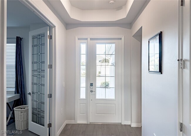 Building Photo - 5861 Sunningdale St