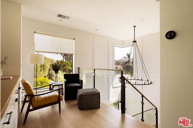 Building Photo - 2137 Glyndon Ave