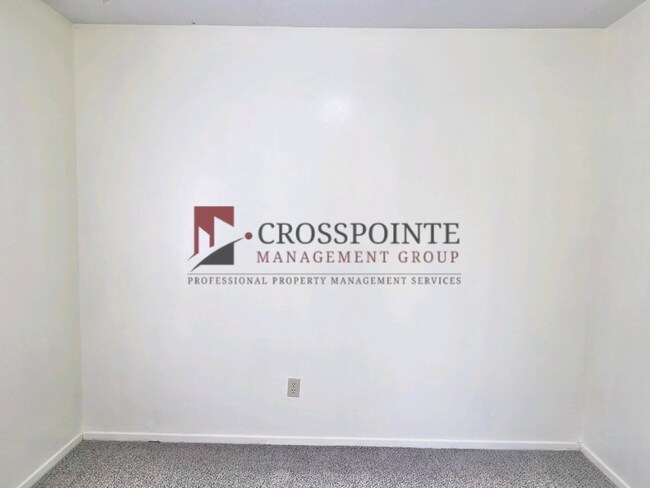 Building Photo - Tour Today! 3 Bedroom, 2 Bathroom Unit!