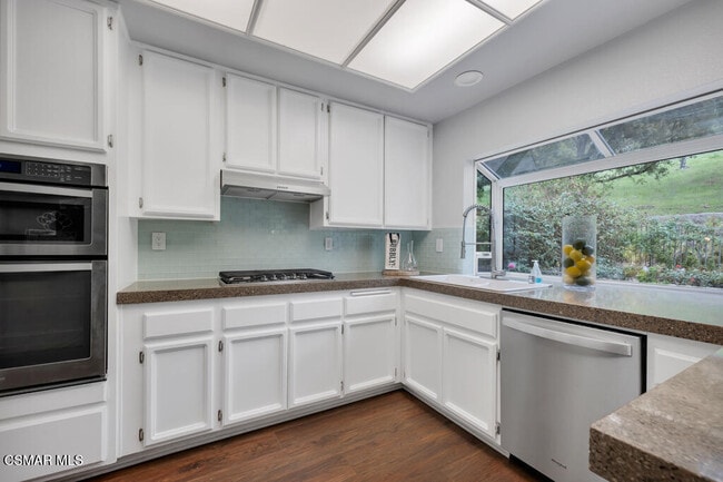 Building Photo - 5092 Benedict Ct