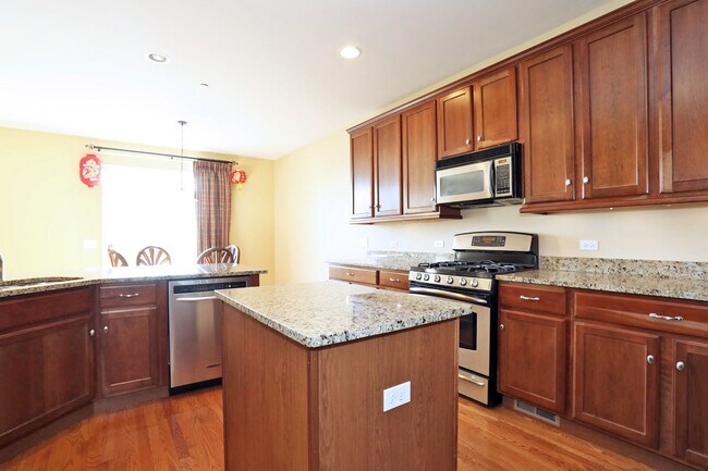 Building Photo - 21911 W Tori Ln