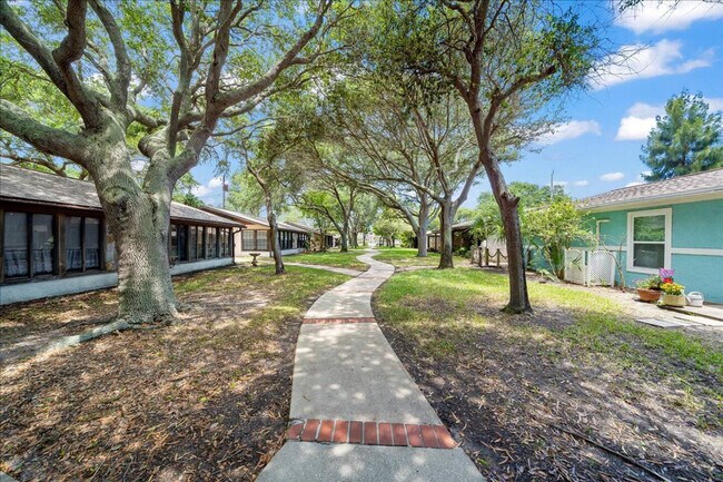 Building Photo - 408 Harrison Ave