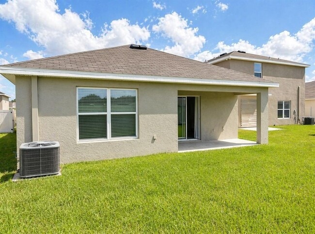 Building Photo - 16511 Mosaic Oar Dr