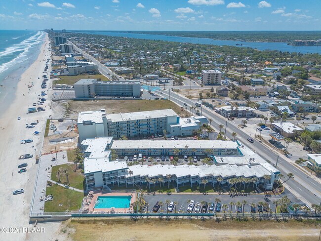 Building Photo - 935 S Atlantic Ave