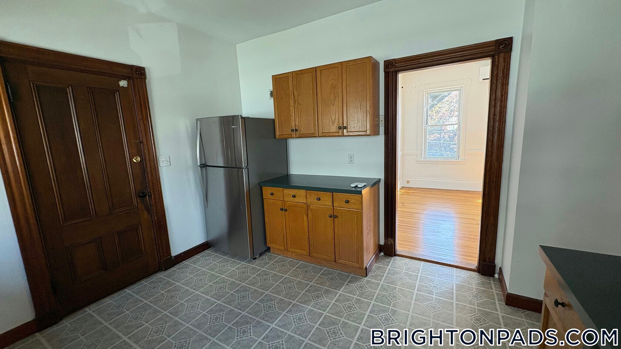 Building Photo - 32 Etna St