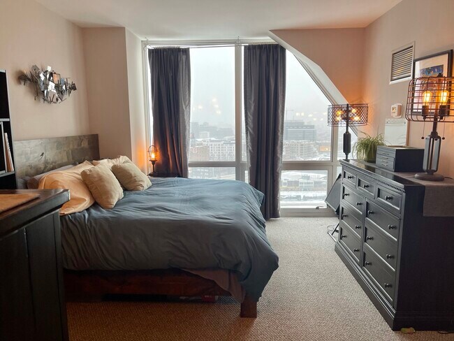 Building Photo - 510 W Erie St