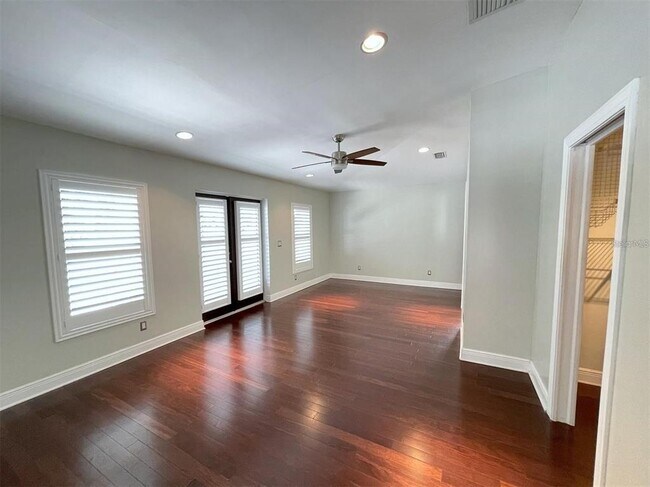 Building Photo - 3903 W Corona St
