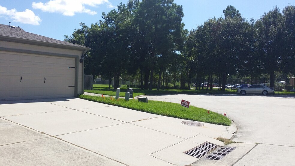 Building Photo - 23609 Youpon Lake Lane