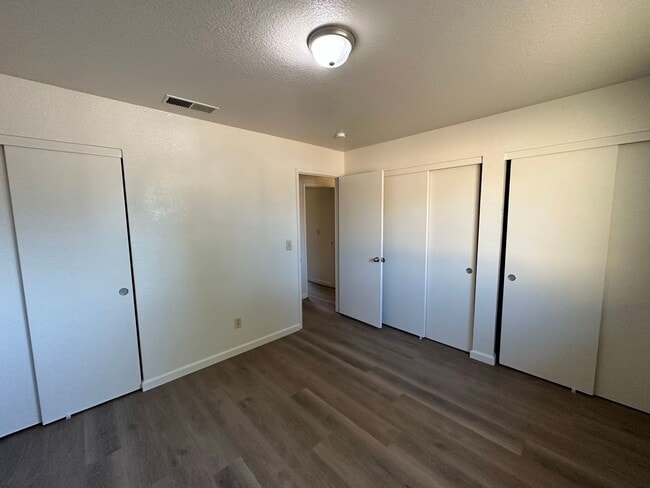 Building Photo - 2631 Dobbins Ln