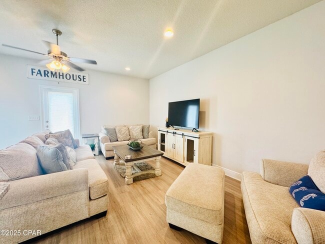 Building Photo - 7478 Shadow Lake Dr