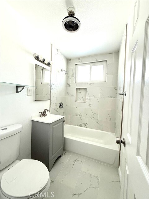 Building Photo - 489 W Alpine St