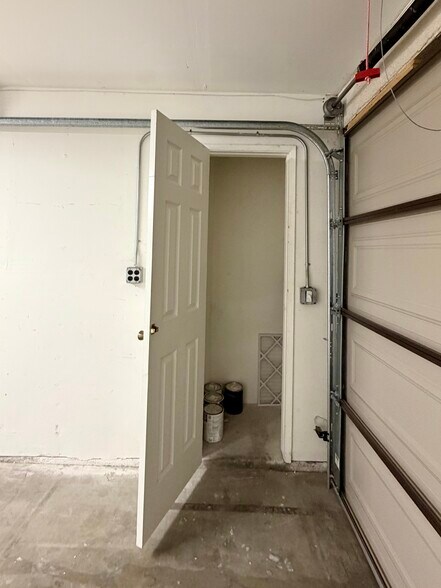 Garage closet - 310 20th St