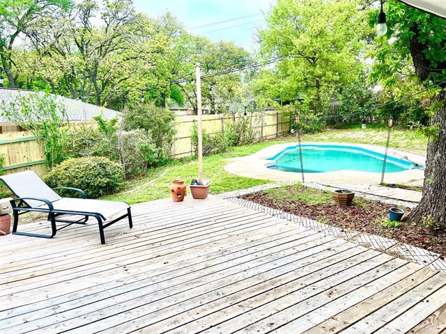 Building Photo - 1827 Rhinevalley Dr