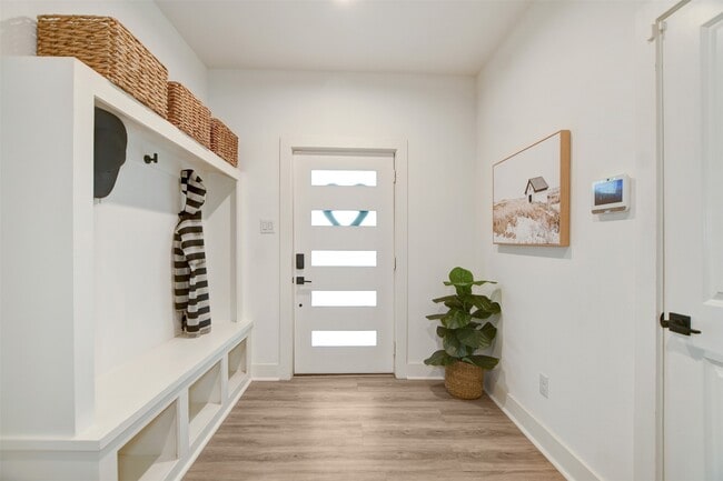 Building Photo - 1106 Paul Quinn St