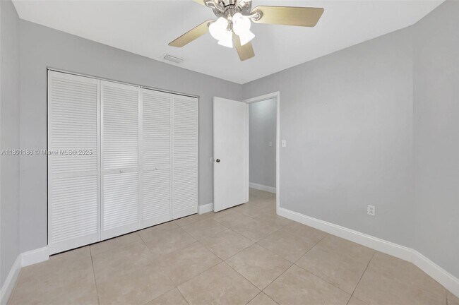 Building Photo - 11845 SW 99th St