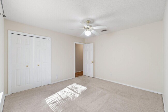 Building Photo - 4591 Scarlet Dr