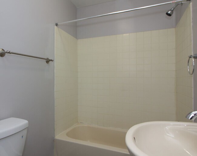 Building Photo - 3616 Paine St