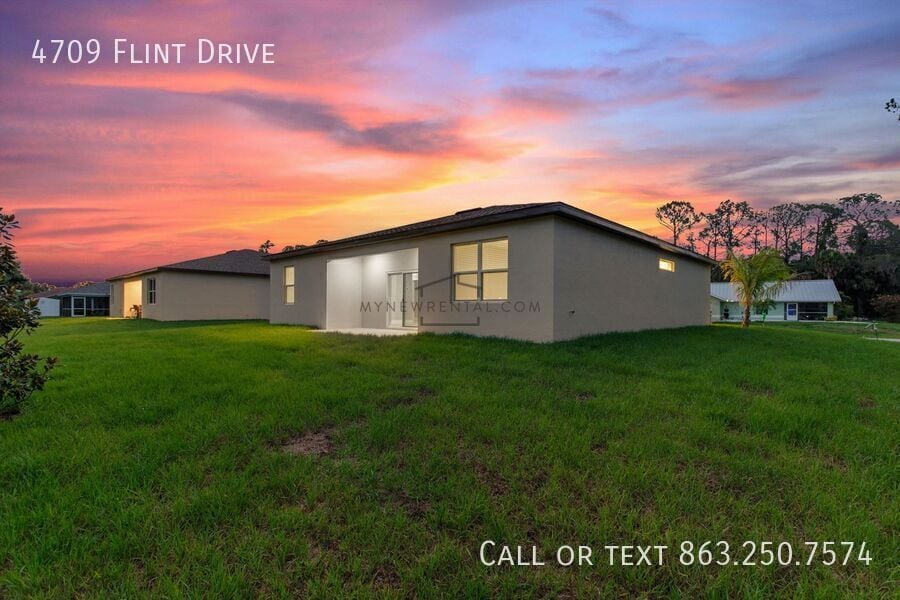 Building Photo - 4709 Flint Dr