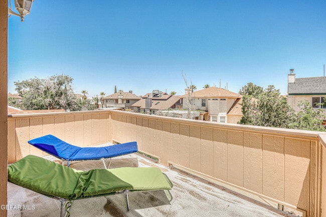 Building Photo - 7333 Golden Hawk Dr