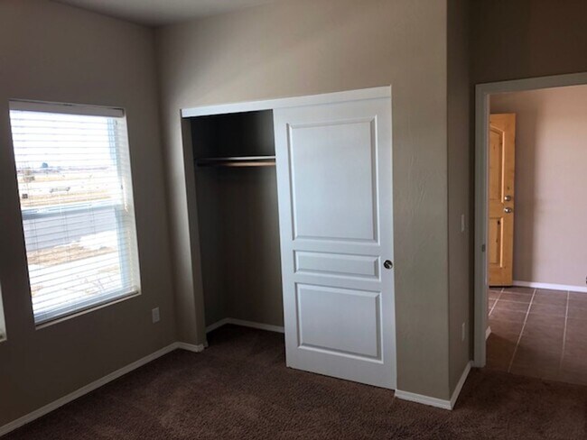 Building Photo - 110 Bull Frog Dr