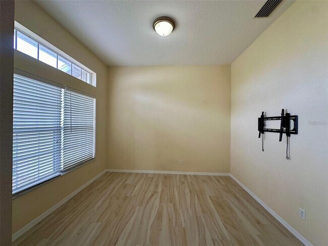 Building Photo - 271 Campinas St
