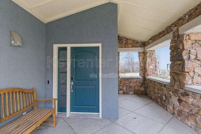 Building Photo - 5069 N River Park Way
