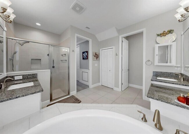 Building Photo - 12845 Satin Lily Dr