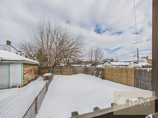 Building Photo - Bright 3 Bedroom, 1.5 Bath Home in Lebanon, Pa!