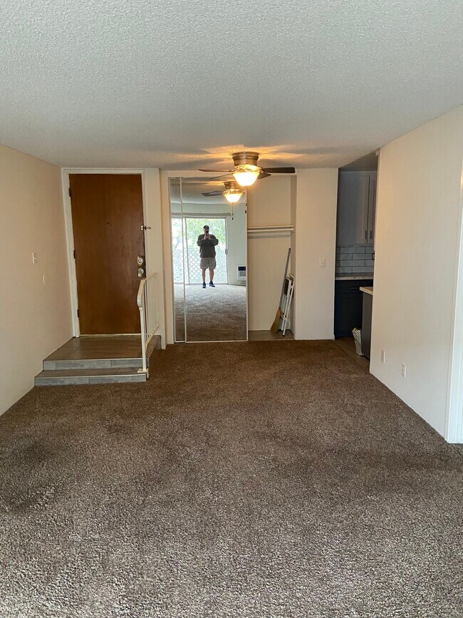 Building Photo - 3565 Linden Ave