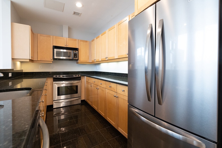 Building Photo - 490-495 Harrison Ave. Unit 503