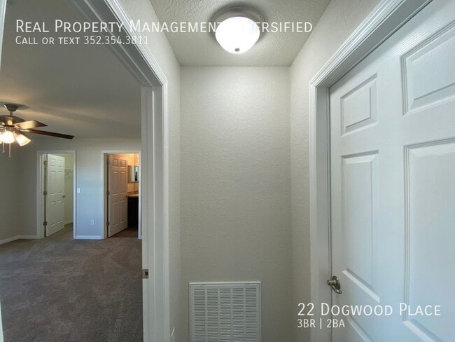 Building Photo - 22 Dogwood Pl