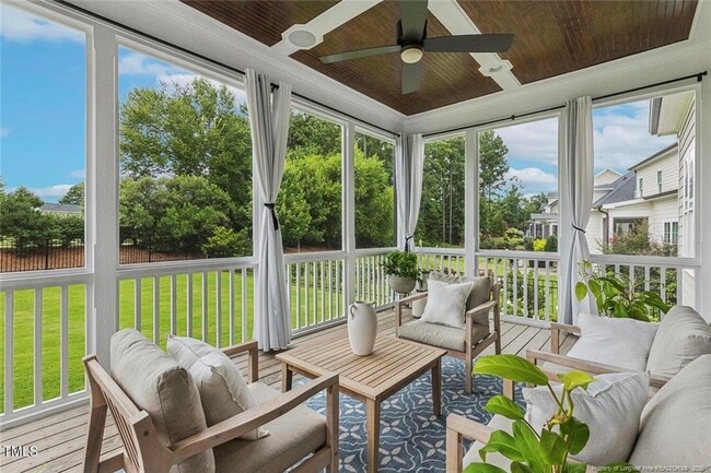 Building Photo - 2098 Amalfi Pl