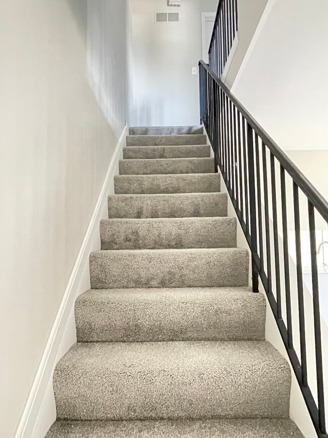 Building Photo - 1505 Sutter Dr