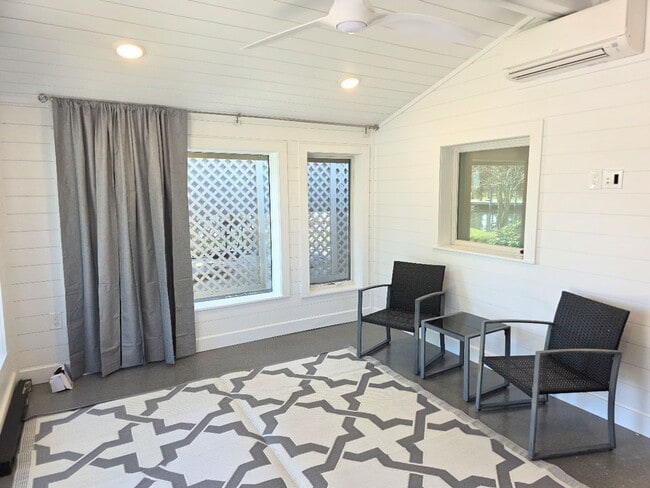 Building Photo - Charming Waterfront Bungalow