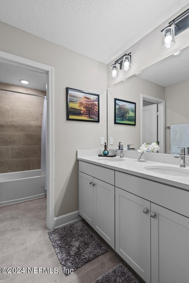 Building Photo - 11232 Bright Path Ct