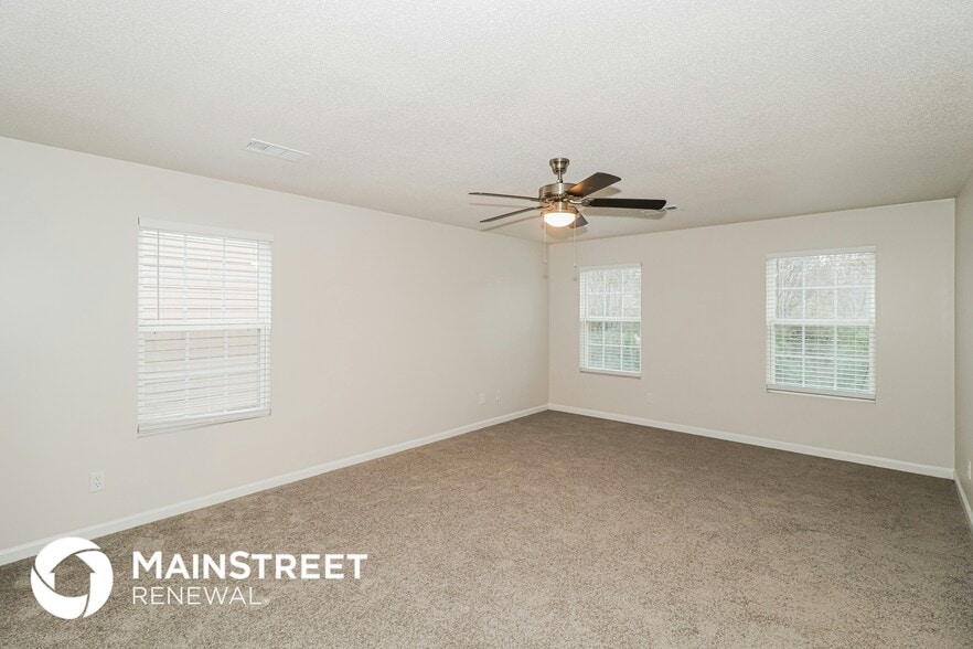 Building Photo - 10071 Branley Oak Dr